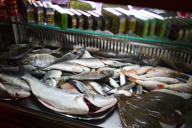 O Nene, poissons au kilo