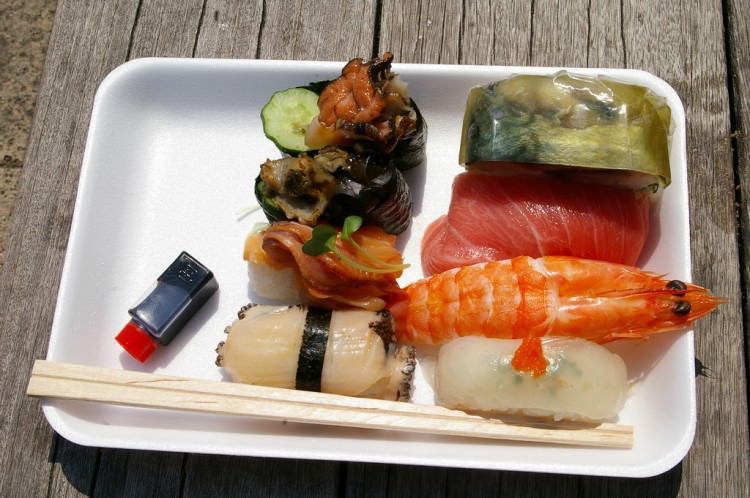 Sushis, marché Karato Ichiba, Shimonoseki