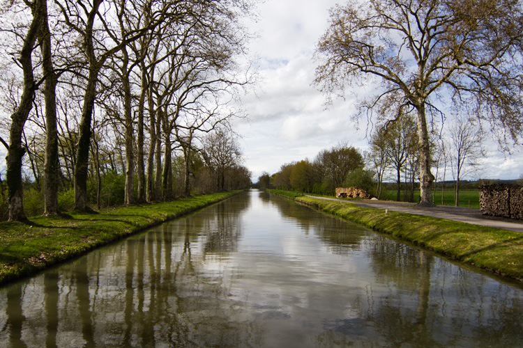 Canal latéral à la Loire