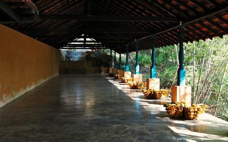 Salle de yoga, Samadhi center