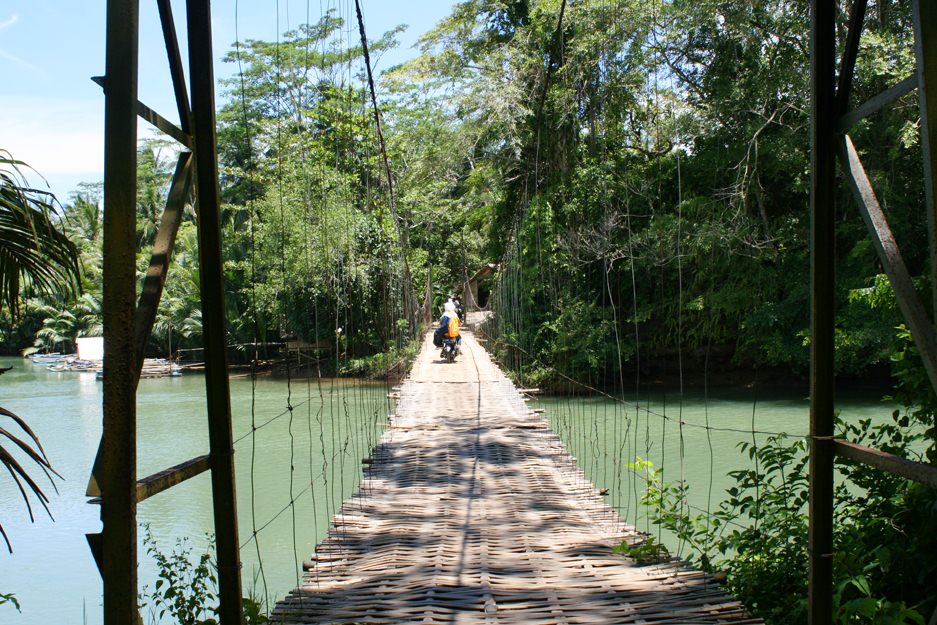 Pont en bambou, sur la route de Batu Karas, Java